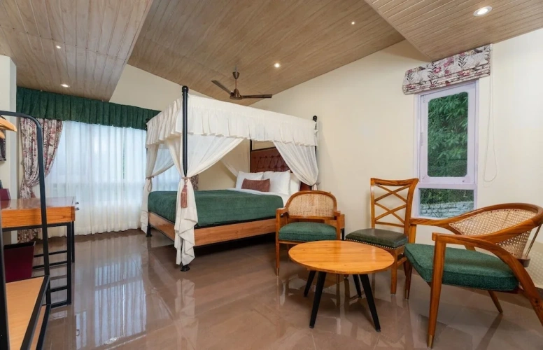 Premium Double Attic room with mountain view