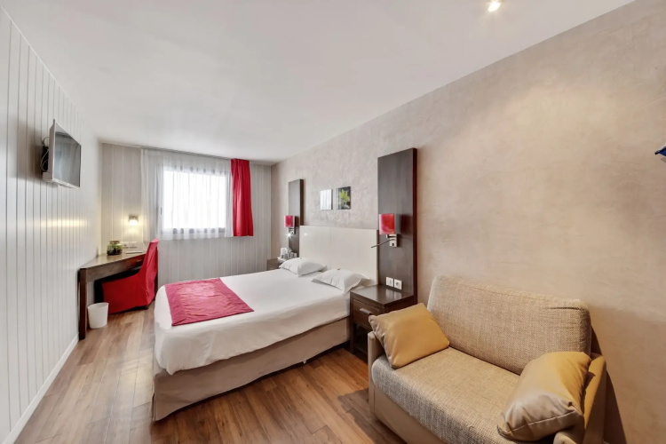 Hotel Paris Pacific