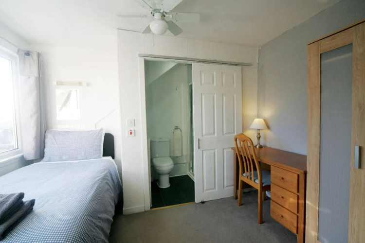 Dean Park Guest House