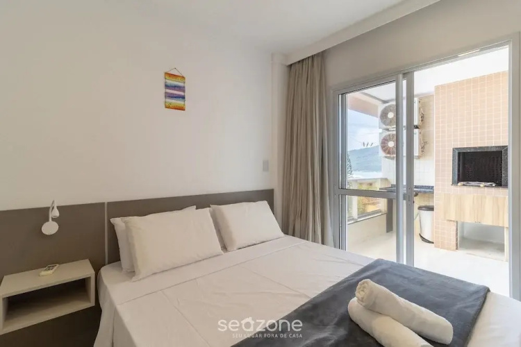 IAPs Apto 140m da praia Floripa