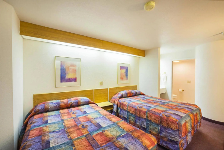 OYO Hotel Markle IN I-69