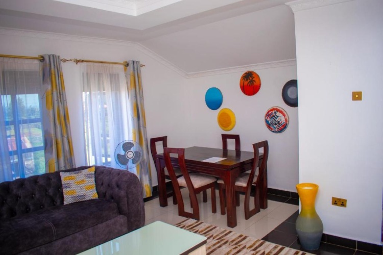 2 Bedrooms Apartment