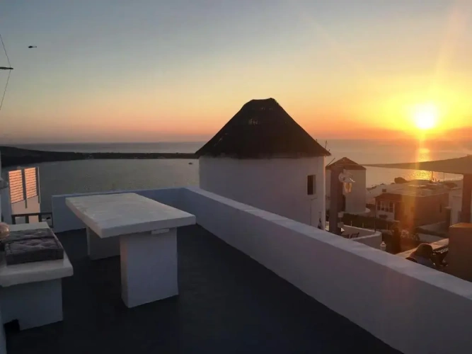 2 Bedrooms Villa