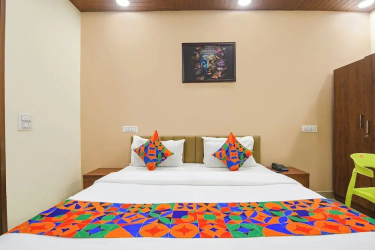 Fabhotel White House Tilak Nagar