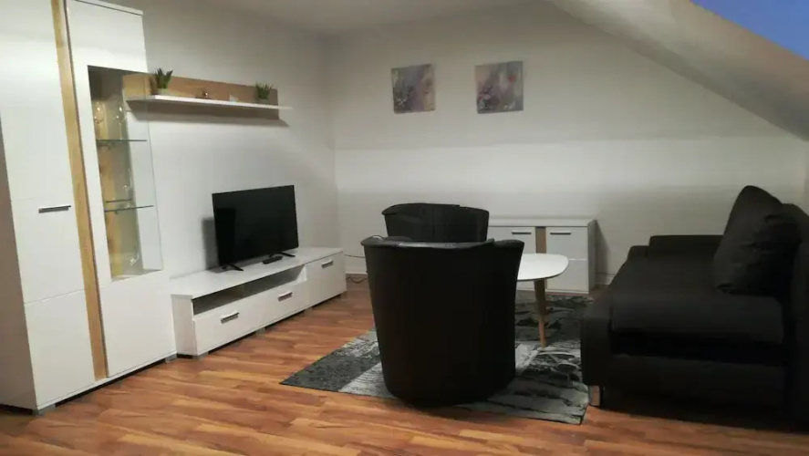 Apartment 28OM