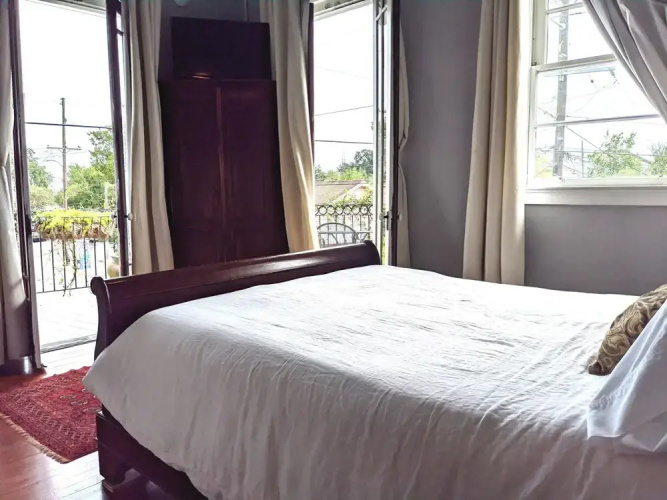 Balcony Guest House