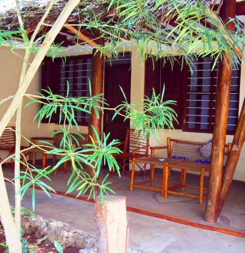 Standard Triple room
