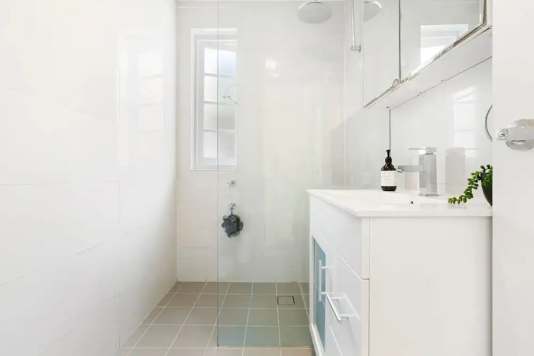 Bondi Breeze Apartment