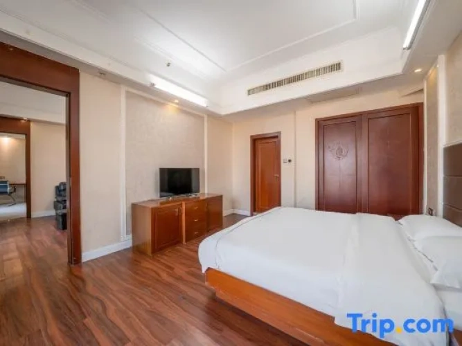 1 Bedroom Suite