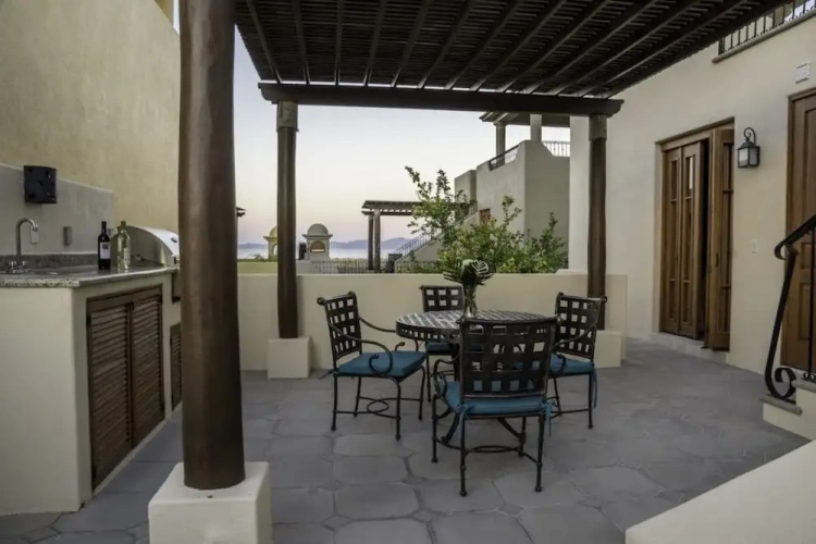 2 Bedrooms Family Villa with balcony