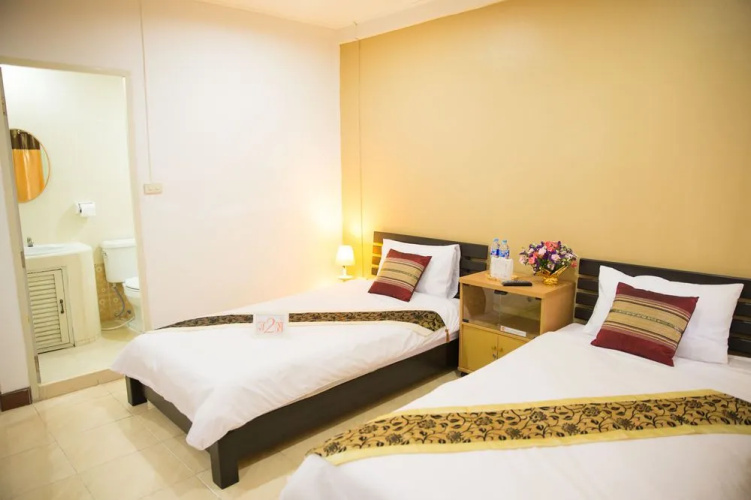 J2N Hostel