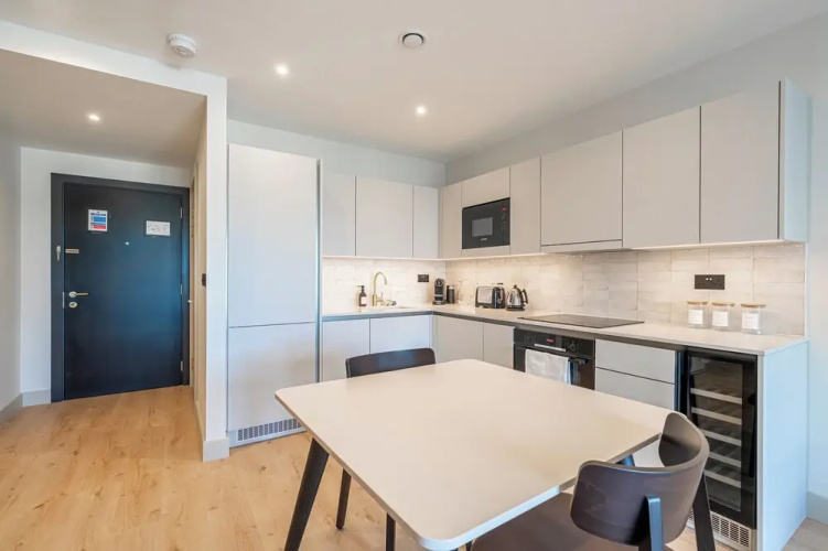 Stylish One-bedroom Haven