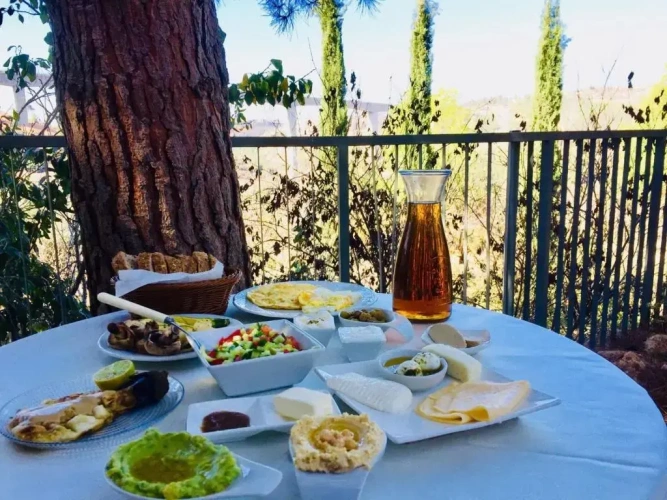 Suite with balcony and with view