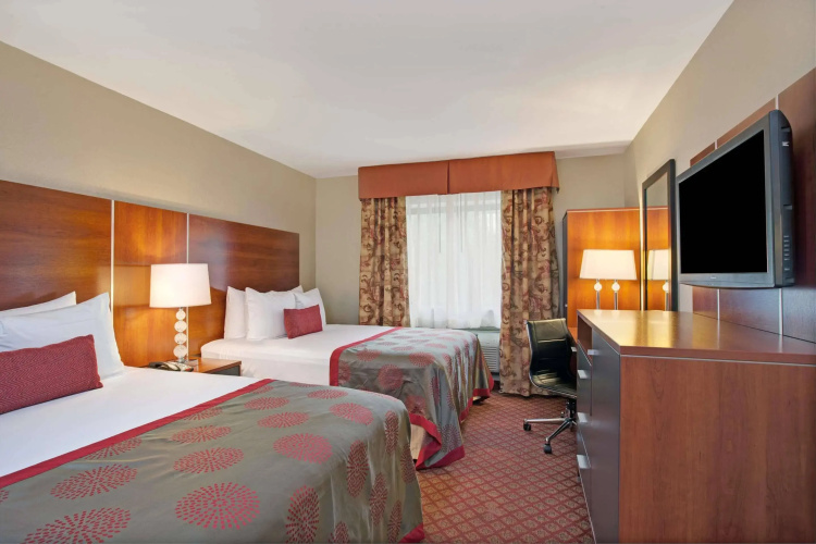 Ramada Hotel Staten Island
