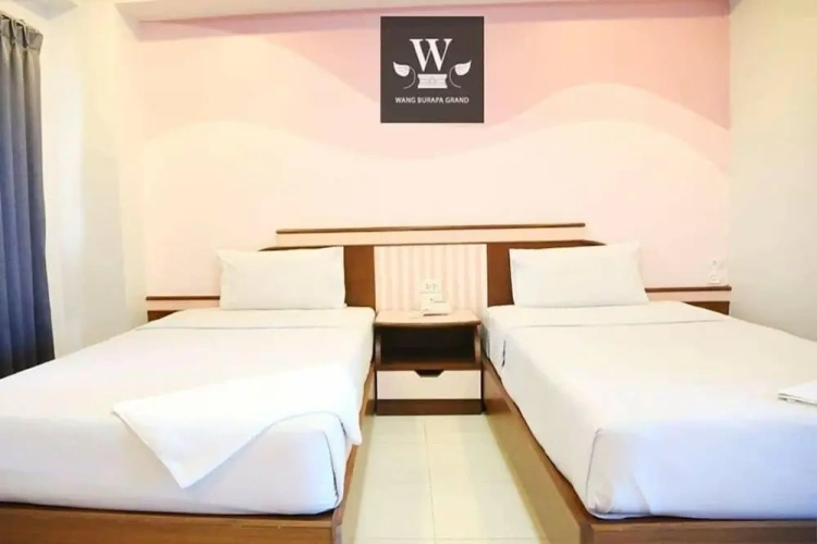 Standard Twin room with balcony