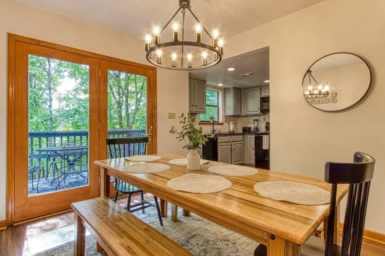Pinecrest Townhomes-1K-2Q Unit-Renovated