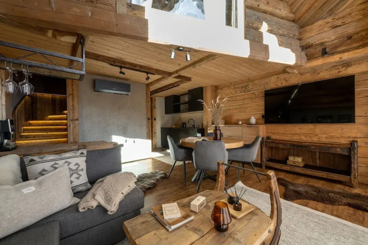 Mountain Shelter Salamandra
