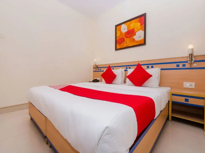 Blue Sapphires By OYO Rooms