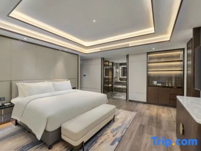 Premier Suite