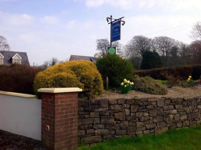 Riverfield Lodge