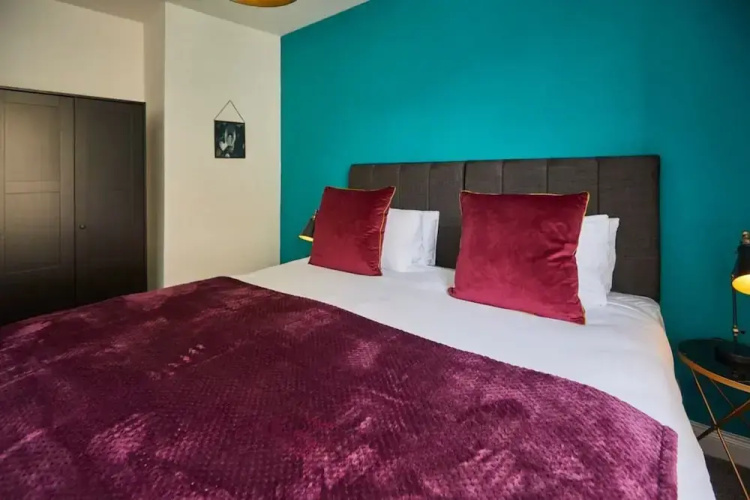 Host Stay Beckside
