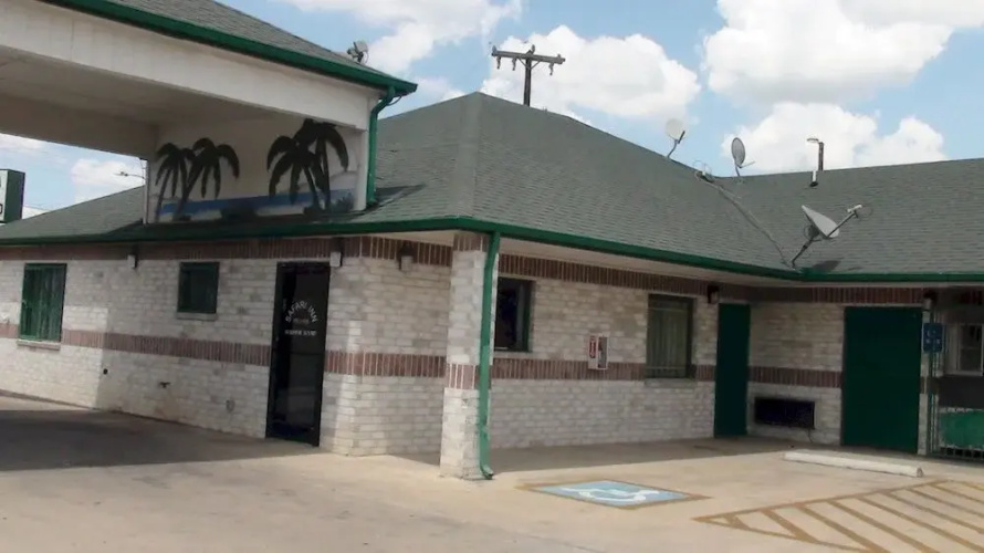 Safari Inn Motel