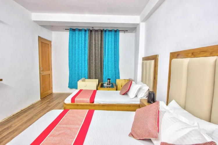 Hotel beas river retreat