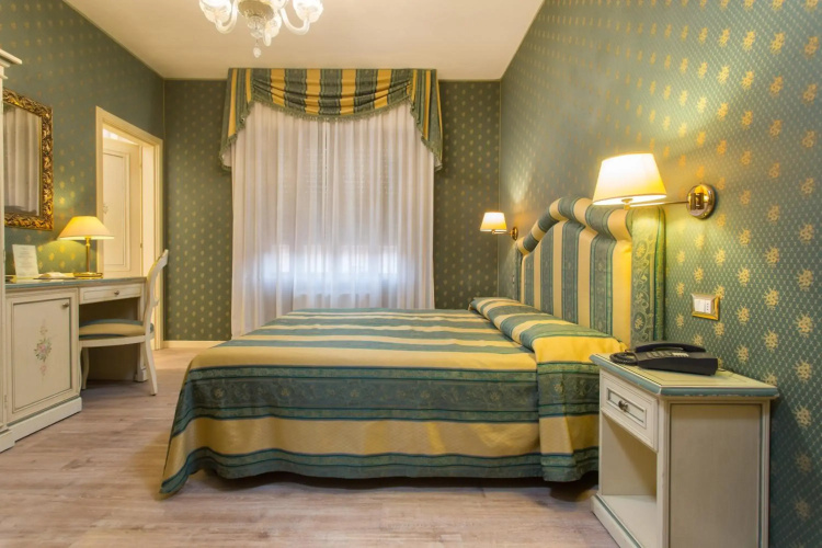 Hotel Conterie
