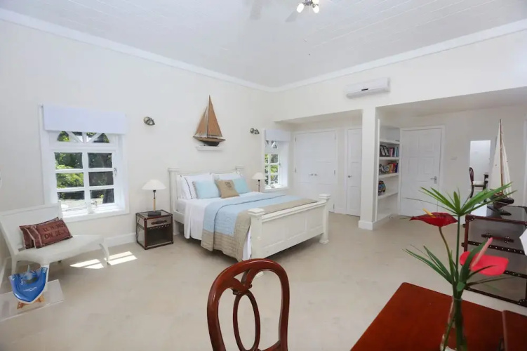 Villa Atlantis