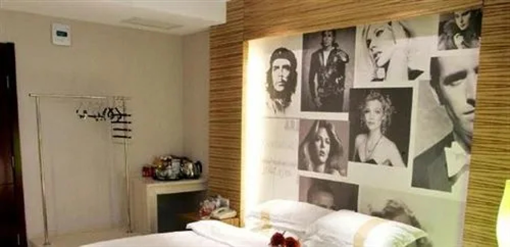 Jiujiang 168 Inn