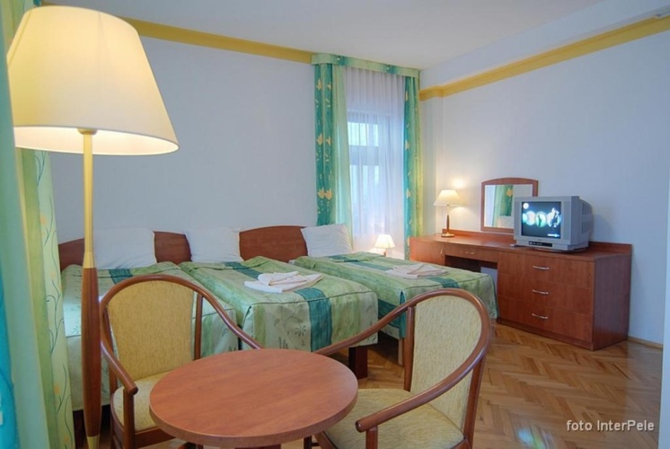 Standard Quintuple room