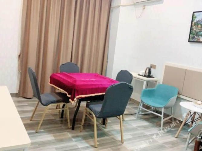 Deyuanchun Hotel