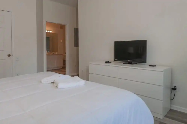 2785 Unit 105 Lovely Apartament 3BD Close to Disney