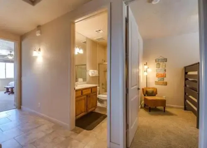 3BD/2B Sunset Views in the Desert