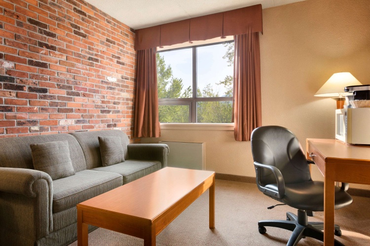 Travelodge By Wyndham North Bay photo 6