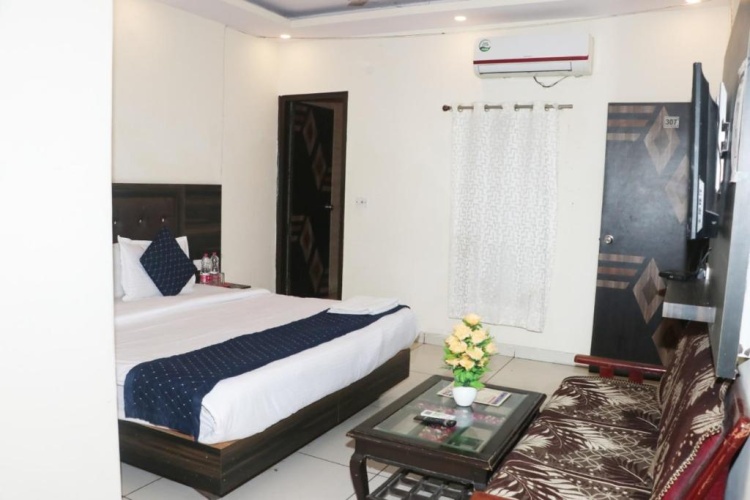 Superior Triple room