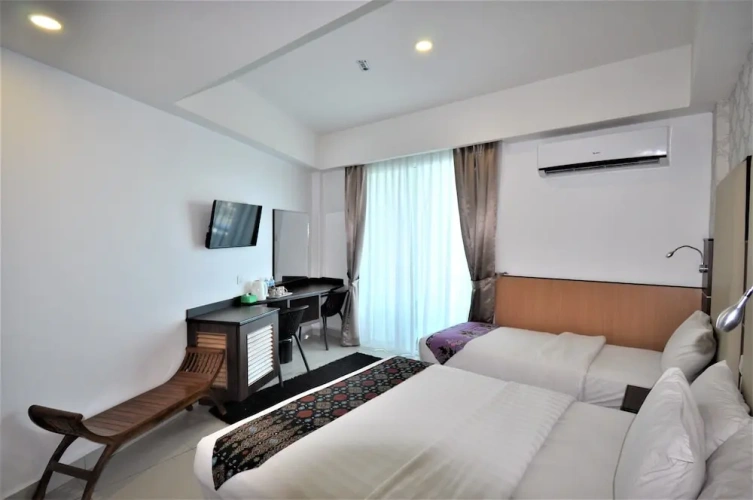 Standard Triple Family room with balcony and with sea view