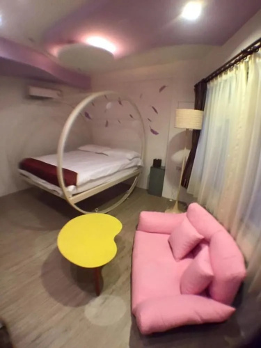 Stay In Bed Hostel