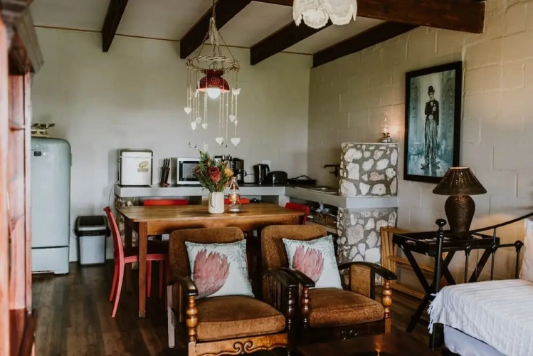 1 Bedroom Comfort Cottage