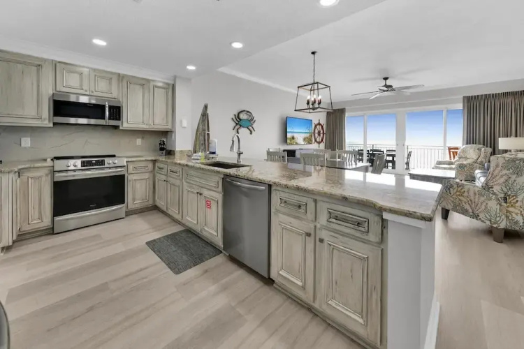 Sterling Beach #1206
