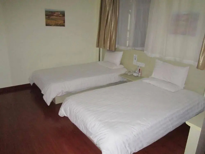 Hanting Express Yangzhou Jiangyang Middle Road