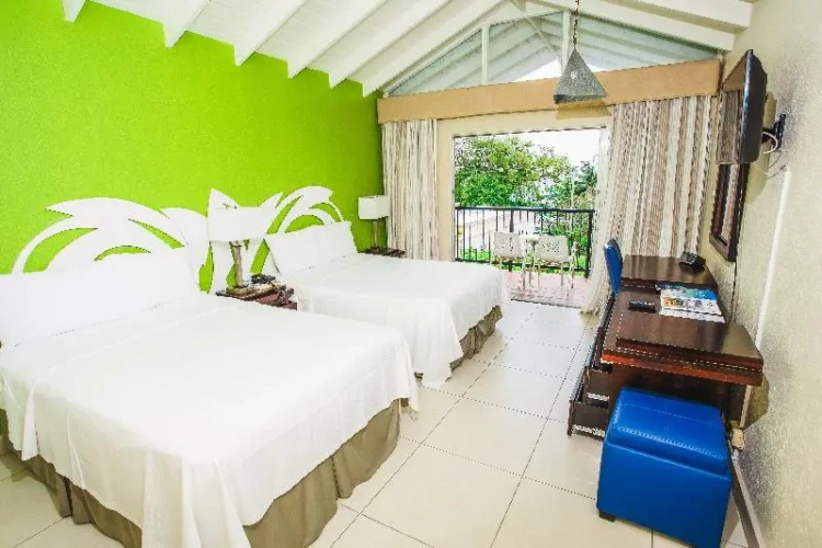 Standard Quadruple room with balcony