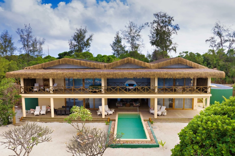 3 Bedrooms Sultan Palace