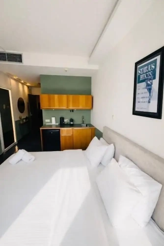 Deluxe Double Suite