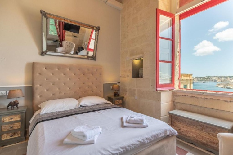 Standard Double room with harbour view