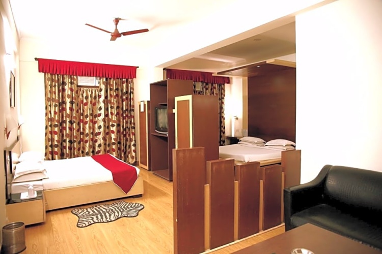Deluxe Family Suite