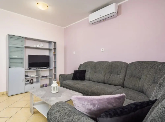 Charming Lovran Apartments With Wonderful Sea View