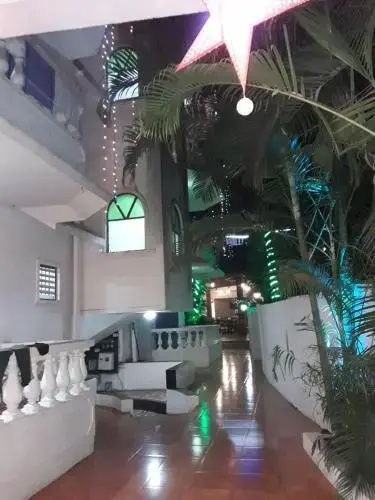 Red Lion Hotel