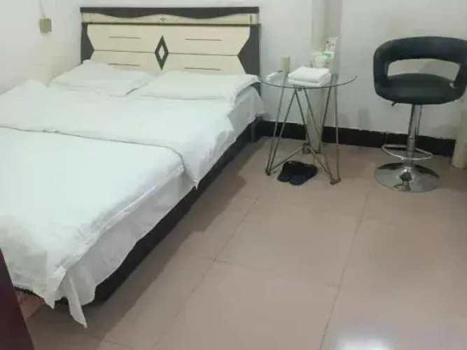 Zhuoyi Hotel