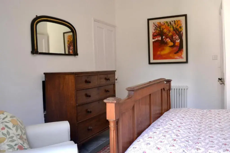 8a Spring Gardens